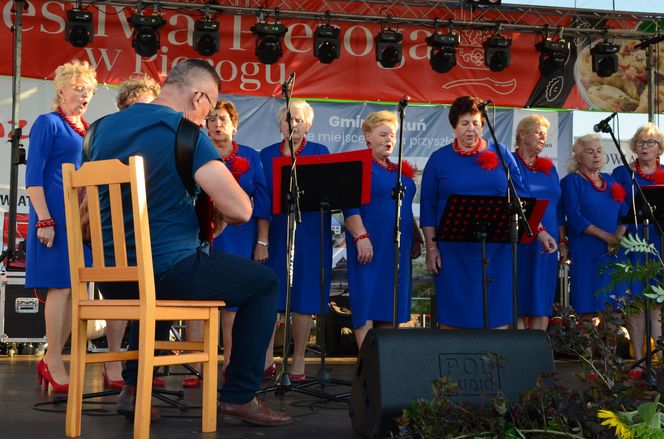 W konkursie na najlepsze pierogi w powiecie Siedleckim w 2025 roku zwyciężył męski zespół KGW „Sami Swoi” z Kotunia! 