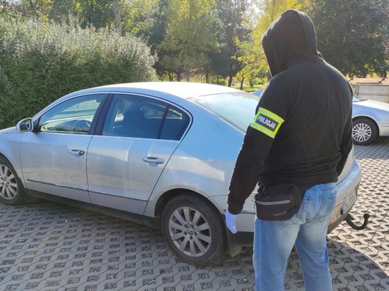 Okazja czyni złodzieja. Ukradli Passata z kluczykami w środku