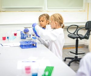 Wielkie święto nauki na Śląsku. Jubileuszowa Noc Naukowców zaprasza do czterech miast