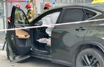 Auto wbiło się w budynek Instytutu Lotnictwa