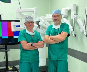 Bydgoscy lekarze z Jurasza zrobili pierwszą taką w Polsce operację nowotworu. Sięgał aż do serca