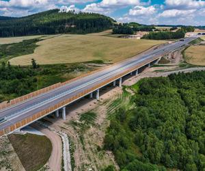 Odcinek Bolków – Kamienna Góra liczy w sumie nieco ponad 16 kilometrów długości. W dłuższym tunelu będzie odcinkowy pomiar prędkości