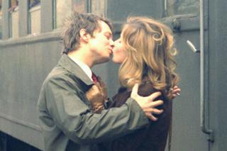 Między prawdą, a fikcją. Daleko od szosy