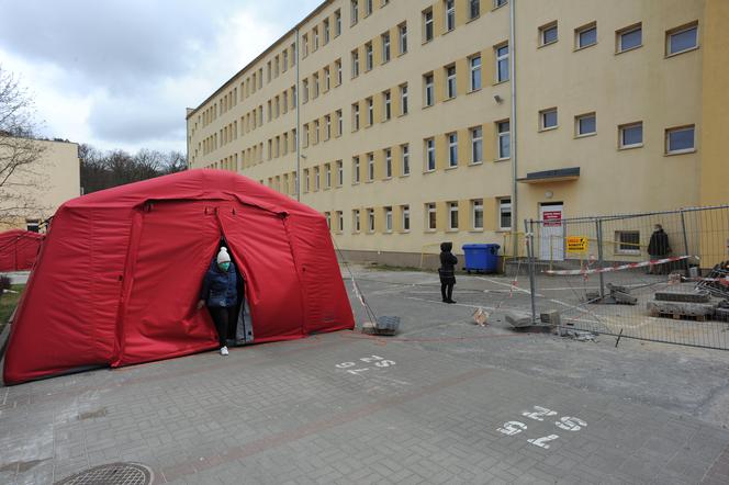 Koronawirus w Koszalinie. Znów przybyło wielu chorych na COVID-19