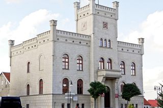   Bajkowy ratusz w Pasymiu. Był wzorowany na niemieckim zamku!