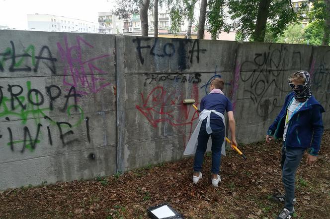 Mówią „stop” hejtowi. Pogromcy Bazgrołów znów w akcji