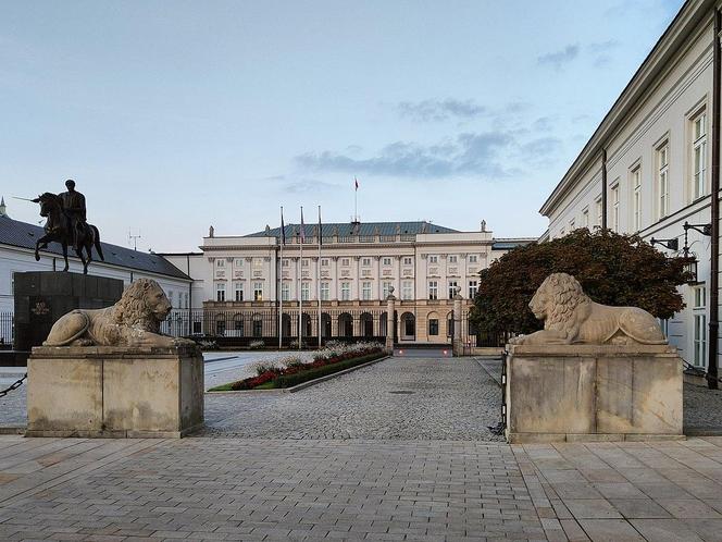 Pałac Prezydencki w Warszawie - zdjęcia. Jak wygląda pałac Namiestnikowski?