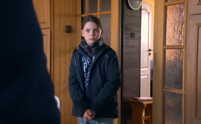 Na Wspólnej odc. 3278. Janusz Zawada (Wojciech Kałużyński),  Junior Jaruś (Jan Leśniewski)
