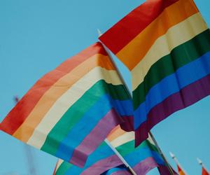 Szokujące badanie po powstaniu stref anty-LGBT w Polsce.  Zwiększyły liczbę prób samobójczych!