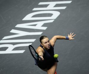 Iga Świątek - Amanda Anisimova. Spódniczki płatały figla zawodniczkom