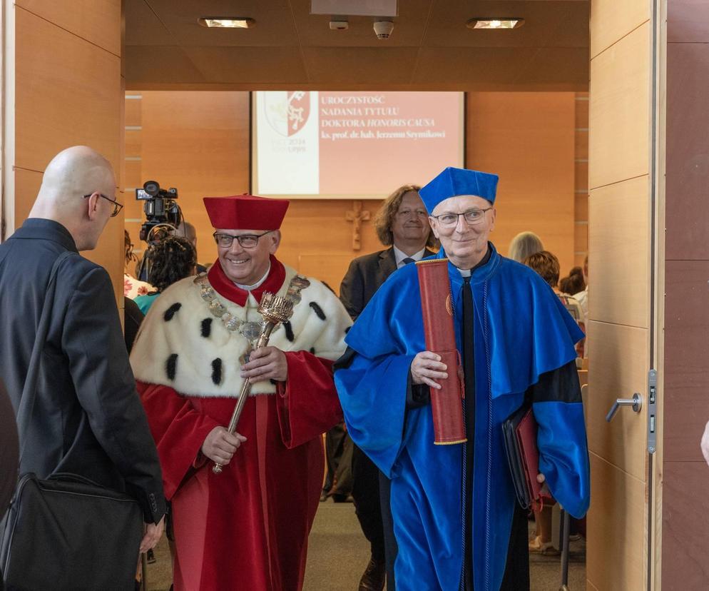 honoris causa