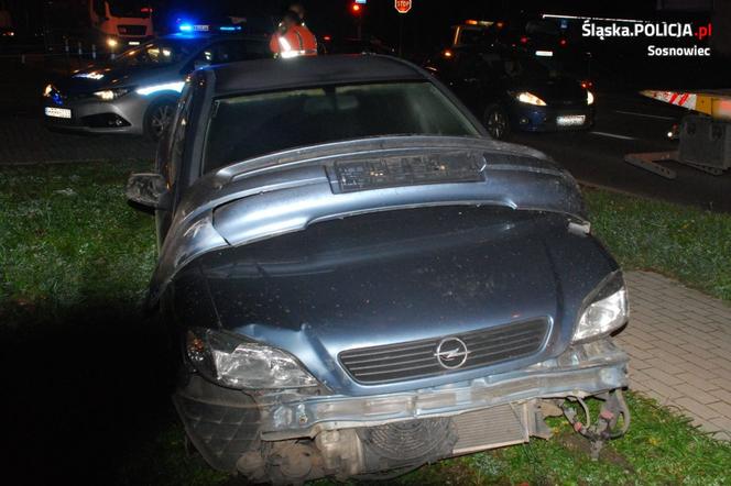 Sosnowiec: Uciekał przed policjantami i STARANOWAŁ cztery samochody. Miał ważny powód