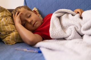 U twojego dziecka zaczyna się infekcja? Pediatra: „Zrób te 3 rzeczy” 