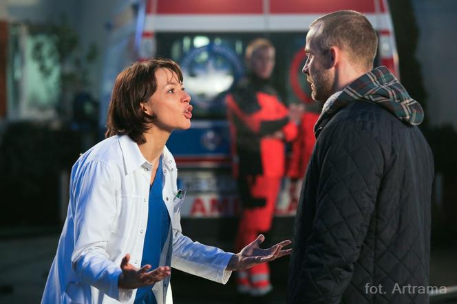 Na dobre i na złe odcinek 622. Robert Dębski (Bartosz Porczyk) Sylwia Mróz (Magdalena Turczeniewicz)