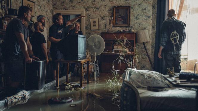 Serial "Wielka Woda" bardzo dobrze oceniony przez widzów! Zobacz, jak powstawały sceny we Wrocławiu [ZDJĘCIA]
