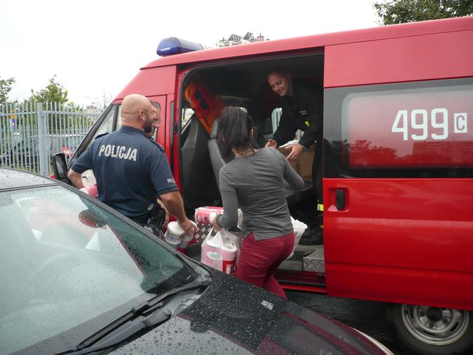 Policjanci z bydgoskich Wyżyn  wraz z OSP w Szubinie zorganizowali zbiórkę pieniędzy dla Sośna