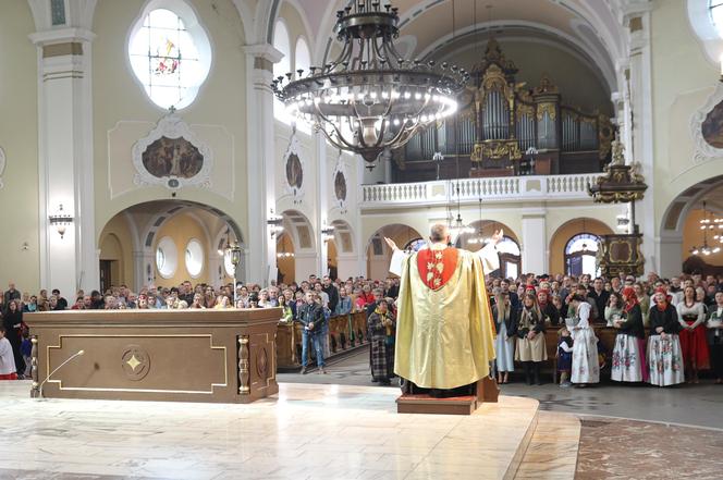 Święcenie pokarmów na Nikiszowcu