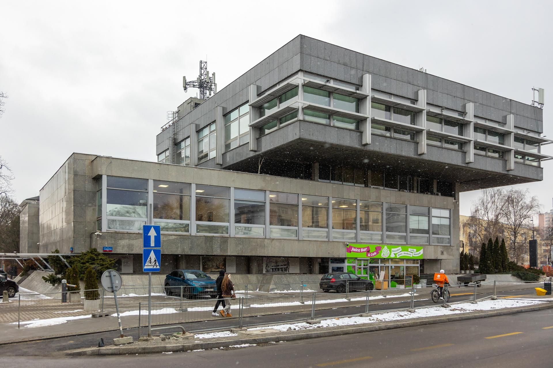 Uniwersus w Warszawie