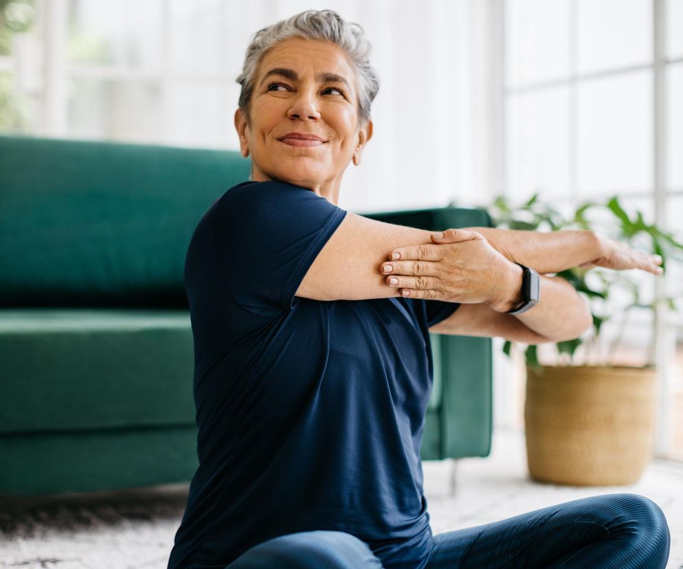 Wskazali, jakie ćwiczenia chronią mózg przed alzheimerem. Zrobisz je nawet przed TV 