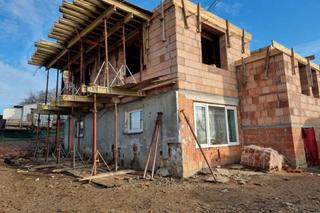 Fundacja Renovo buduje dom dla rodziny z Januszowej