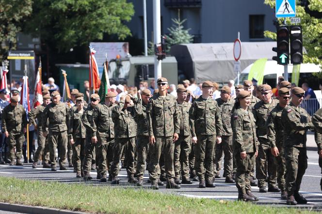 Defilada wojskowa w Katowicach i piknik. Wojewódzkie Obchody Święta Wojska Polskiego 2024