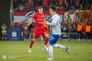 Wartość tych piłkarzy zadziwia! Sprawdź, 10 najdroższych zawodników łódzkich drużyn 