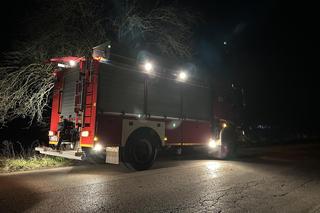 Wybuch w lesie pod Sochaczewem. Nie żyje 26-latek, jego kolega walczy o życie