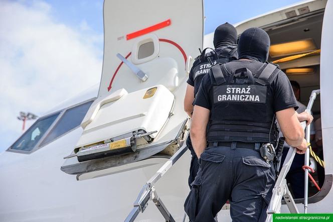 Lotnisko w Modlinie. Awantura przed odlotem do Rygi. 33-letni obywatel Czech aresztowany!