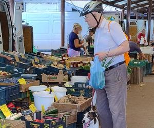 Korwin-Mikke na zakupach