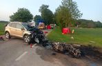  Zderzenie osobówki z motocyklem. Dwie osoby nie żyją