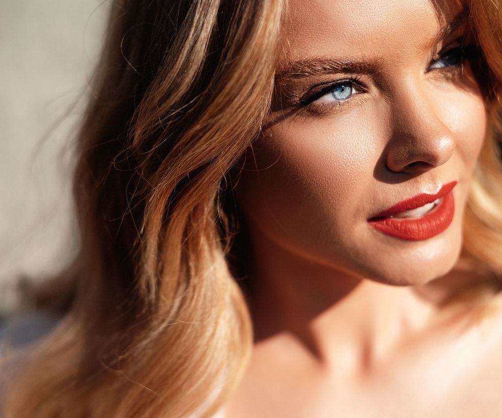 Niebieskooka kobieta