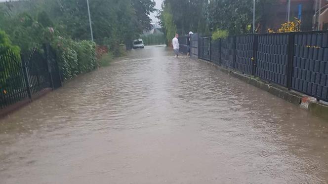 Powódź błyskawiczna w Zamościu. Miasto powołało sztab kryzysowy [ZDJĘCIA]