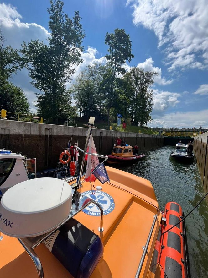 Dwie akcje ratunkowe na Mazurach. 57-latek nie żyje, 10-latka zabrał śmigłowiec [ZDJĘCIA]