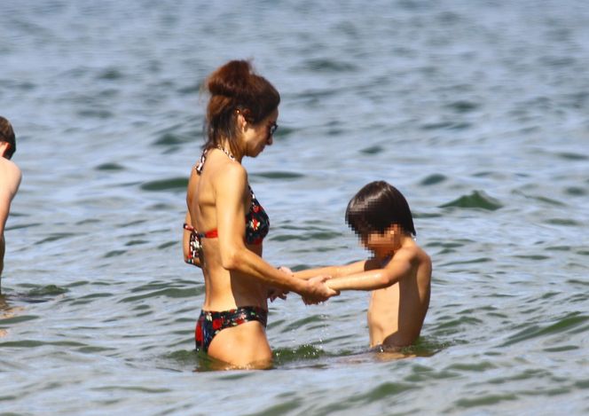 Marta Kaczyńska nad Bałykiem niczym grecka bogini!