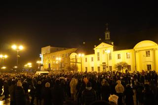 Miejska Droga Krzyżowa w Białymstoku. Tłumy wiernych przeszły centrum miasta!
