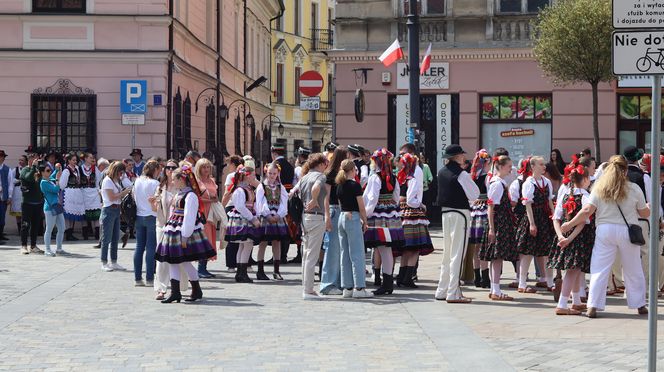 Rekordowy długi polonez w centrum Lublina