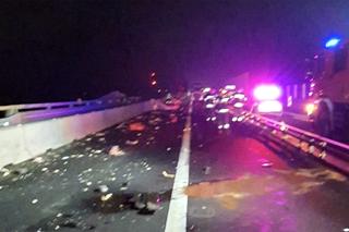 Za sekundę wjedzie w niego tir