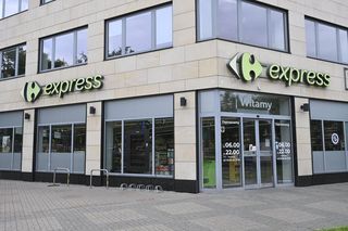 Carrefour Express - do której sklepy otwarte w święta 2025. Jak pracują sklepy franczyzowe?