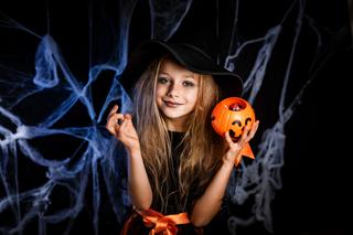 Przebranie czarownicy na Halloween