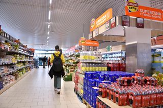 Niedziela handlowa 27 kwietnia. Gdzie zrobisz zakupy? Sprawdź, czy twój sklep jest otwarty!