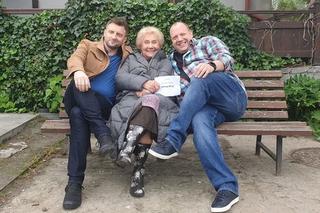 M jak miłość na planie. Bartek (Arkadiusz Smoleński), Barbara (Teresa Lipowska), Tadeusz (Bartłomiej Nowosielski)