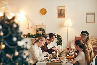 Jak jeść w Święta bez poczucia winy? Sprawdź, ile ludzie tyją w Święta