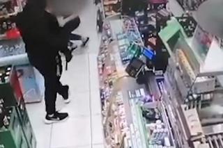 Dwa razy z siekierą napadał na sklep podczas trzeciego skoku wpadł