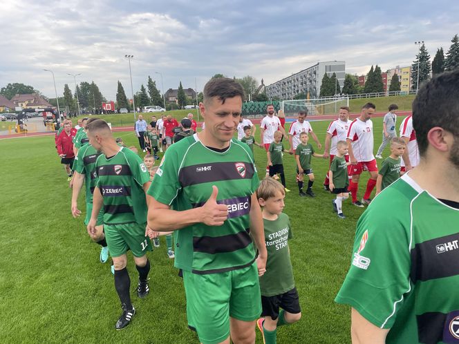 Uroczyste otwarcie stadionu w Starachowicach