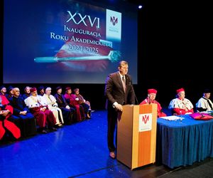 Podczas uroczystej ceremonii inauguracji nowego roku akademickiego 2024/2025 odbyła się tradycyjna immatrykulacja studentów i studentek pierwszego roku.