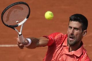 Novak Djoković w finale Roland Garros! Carlos Alcaraz w trzecim secie doznał bolesnej kontuzji i emocje w hicie się skończyły!