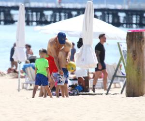 Marcin Moreczk jak  Adonis w Sopocie