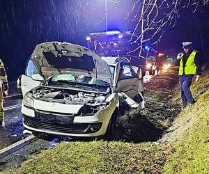 Wypadek w Kocikowej. Zderzyły się dwa pojazdy