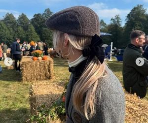 Agnieszka Woźniak-Starak wyglądała jak z brytyjskiej arystokracji. Co za luksus!