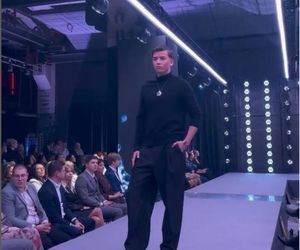 Starszy syn Anny Przybylskiej rozpoczął karierę w modelingu. Tak dziś wygląda 19-letni Szymon 